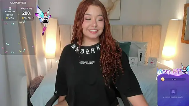 Snapshot of Atenea_cuteee chatting on 03.12.25 Atenea cuteee online show from 03.12.25