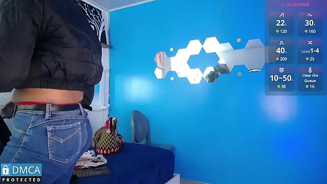 Snapshot of CarolRodriguez_ chatting on 02.05.25 CarolRodriguez online show from 02.05.25