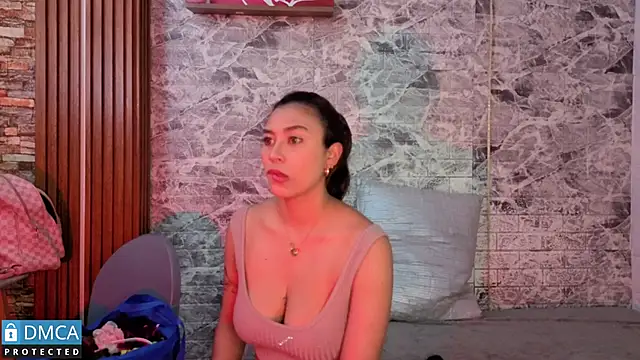 Snapshot of CarolRodriguez_ chatting on 11.13.25 CarolRodriguez online show from 11.13.25