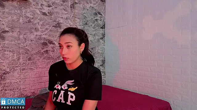 Snapshot of CarolRodriguez_ chatting on 11.19.25 CarolRodriguez online show from 11.19.25