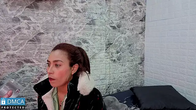 Snapshot of CarolRodriguez_ chatting on 11.24.25 CarolRodriguez online show from 11.24.25