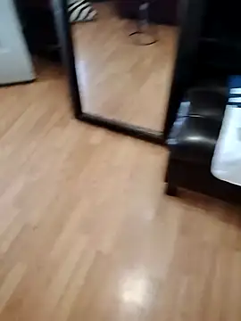 prettyboi6992 online show from 11.24.25