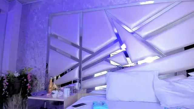 Miia002 online show from 01.09.25