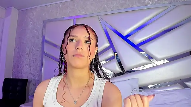 Miia002 online show from 10.08.25