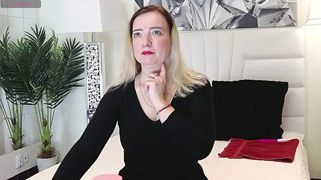 BarbieeAnn online show from 12.27.24