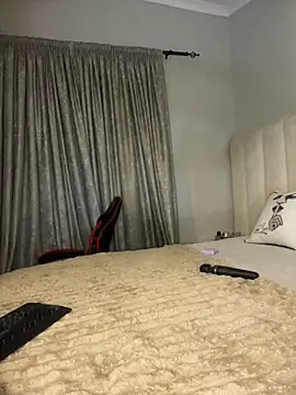 Bustygoddess32 online show from 02.28.26