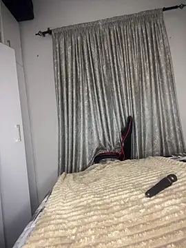 Bustygoddess32 online show from 04.17.26