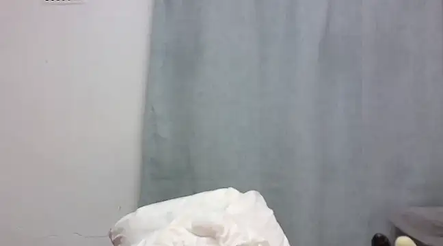 Sexxybella27 online show from 02.06.25