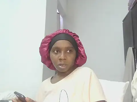 Sexxybella27 online show from 10.13.25