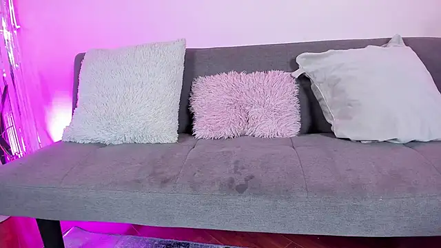 artmiaa online show from 02.15.25