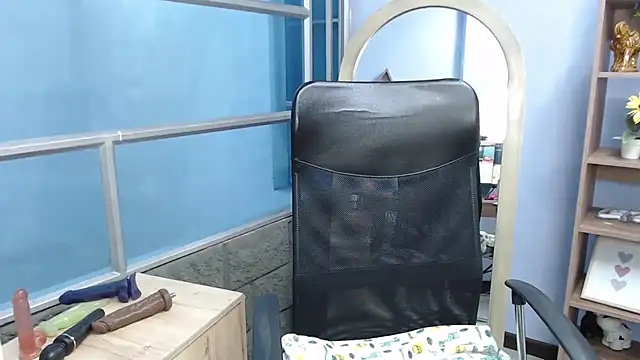 Snapshot of Prety_Nany chatting on 01.22.25 Prety Nany online show from 01.22.25