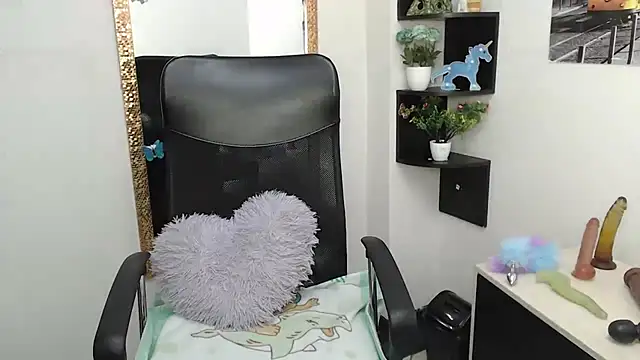 Snapshot of Prety_Nany chatting on 02.01.25 Prety Nany online show from 02.01.25