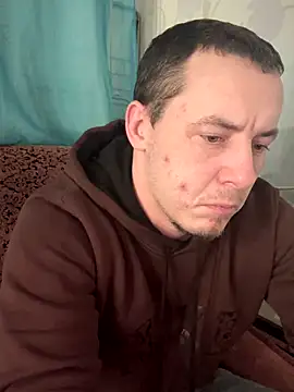 Snapshot of KristiDan chatting on 12.01.25 KristiDan online show from 12.01.25