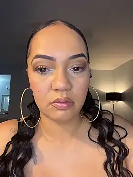 DestineeJayde online show from 10.29.25