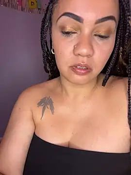 DestineeJayde online show from 11.28.25