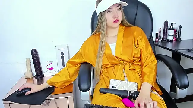 Snapshot of Barbie_girl_69 chatting on 10.23.25 Barbie girl 69 online show from 10.23.25