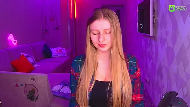 AmaliaQueen online show from 12.28.24