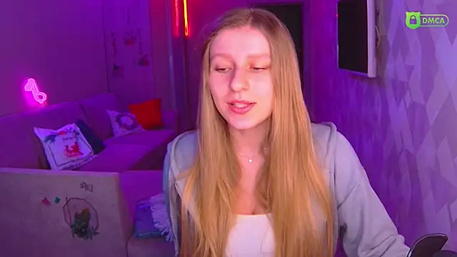 AmaliaQueen online show from 01.12.25