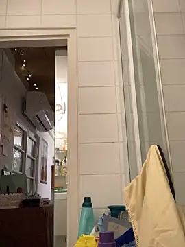 Elisa Happylegs online show from 02.16.25