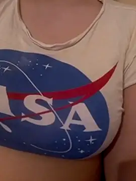 Snapshot of Zanoba-16 chatting on 03.28.26 Zanoba-16 online show from 03.28.26