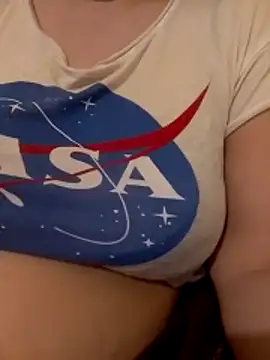 Snapshot of Zanoba-16 chatting on 03.31.26 Zanoba-16 online show from 03.31.26