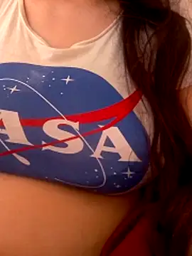 Snapshot of Zanoba-16 chatting on 04.01.26 Zanoba-16 online show from 04.01.26