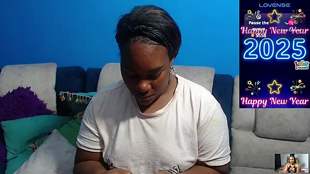 Snapshot of the_pearl199 chatting on 01.30.25 the pearl199 online show from 01.30.25