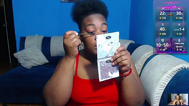 Snapshot of the_pearl199 chatting on 02.15.25 the pearl199 online show from 02.15.25