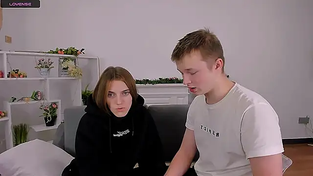 Snapshot of _Olli__Stiw_ chatting on 12.30.24 Olli Stiw online show from 12.30.24