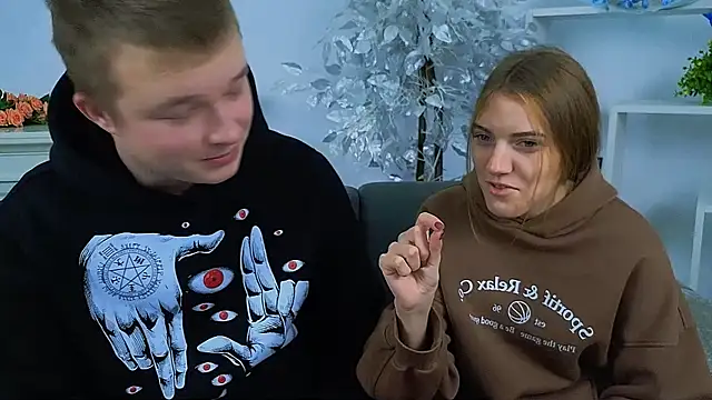 Snapshot of _Olli__Stiw_ chatting on 11.09.25 Olli Stiw online show from 11.09.25