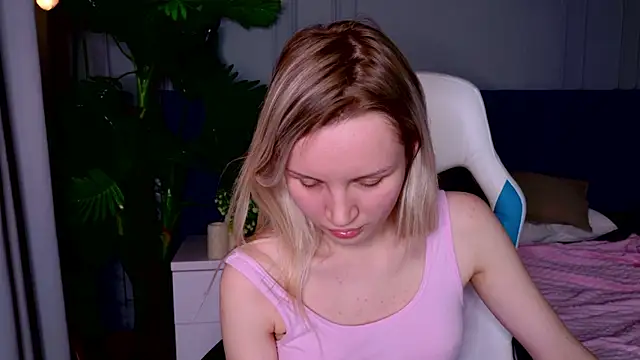 Beatrica Klein online show from 01.14.25