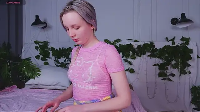 Beatrica Klein online show from 03.09.25