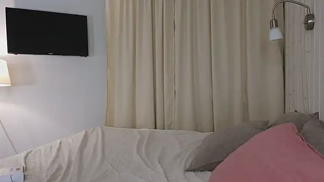 Beatrica Klein online show from 10.10.25