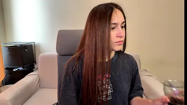 AliceKolltt online show from 02.06.26