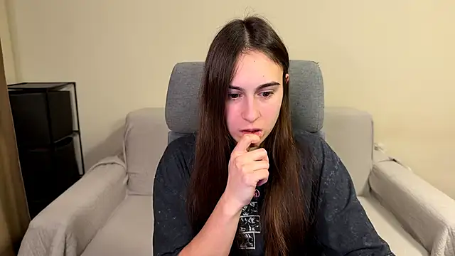 AliceKolltt online show from 02.25.26