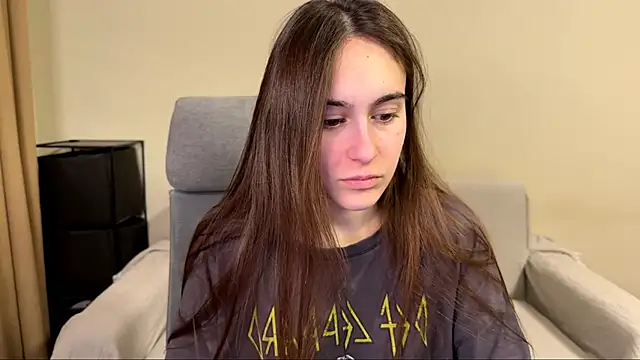 AliceKolltt online show from 04.10.26