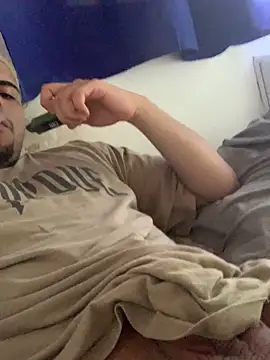 Snapshot of Casal_Safado_ chatting on 12.28.24 Casal Safado online show from 12.28.24