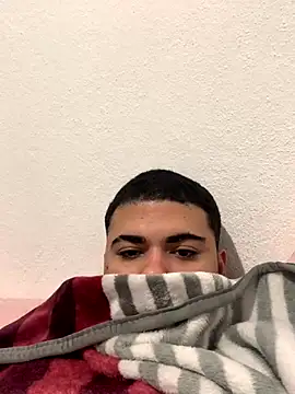 Snapshot of Casal_Safado_ chatting on 10.06.25 Casal Safado online show from 10.06.25