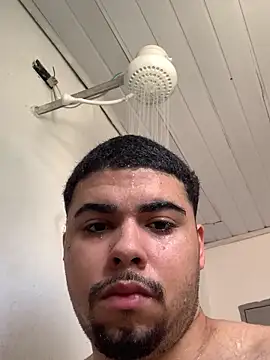 Snapshot of Casal_Safado_ chatting on 10.14.25 Casal Safado online show from 10.14.25