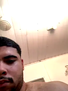 Snapshot of Casal_Safado_ chatting on 11.10.25 Casal Safado online show from 11.10.25