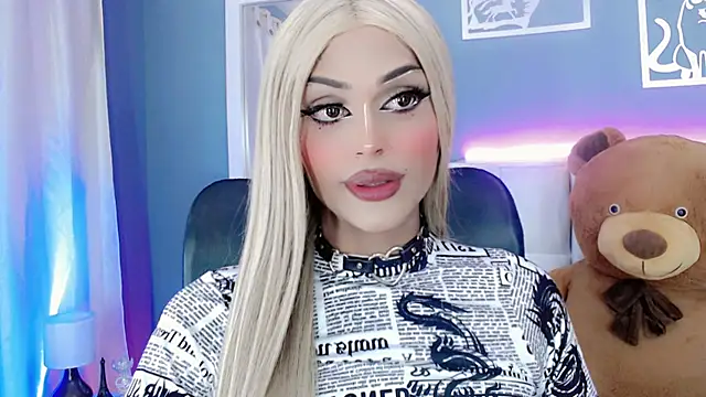 Snapshot of amal_baddell chatting on 01.22.25 amal baddell online show from 01.22.25