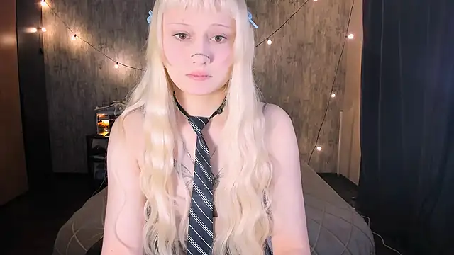 MariaMango online show from 12.04.25