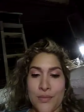 Sara smiiith211 online show from 12.22.24