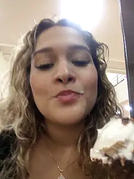 Sara smiiith211 online show from 03.22.25