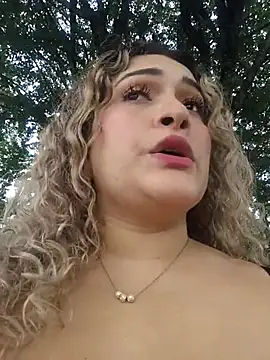 Sara smiiith211 online show from 04.17.26