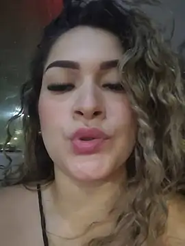 Snapshot of Sara_smiiith211 chatting on 06.12.26 Sara smiiith211 online show from 06.12.26