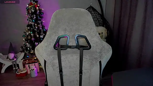 lily williamss online show from 01.14.25