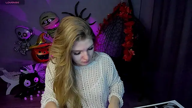 lily williamss online show from 10.25.25