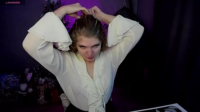 lily williamss online show from 11.13.25