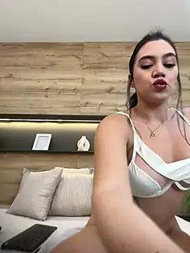 Amelia Rouse online show from 01.17.25